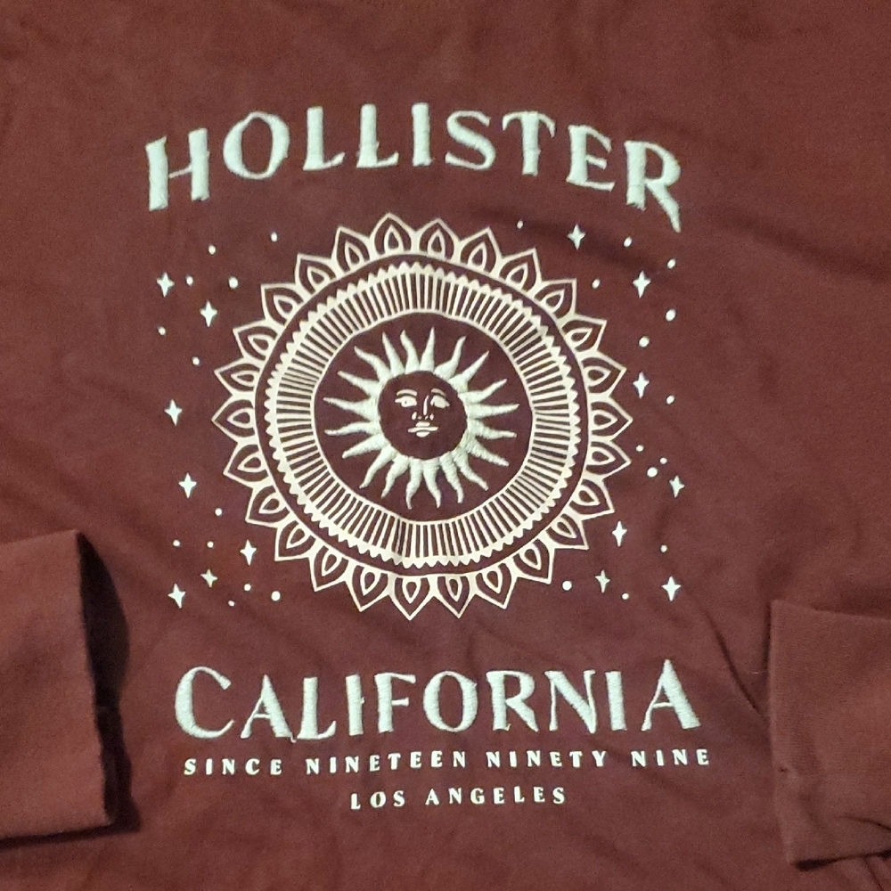 Hollister Women's Burgundy Embroidered Graphic Long Sleeve Tee - Picture 3 of 6